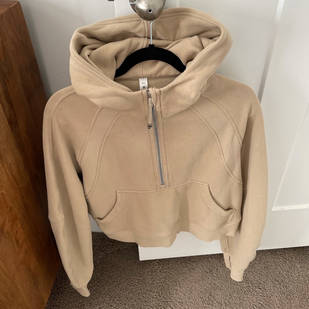 Lulu Lemon scuba half zip up hoodie.